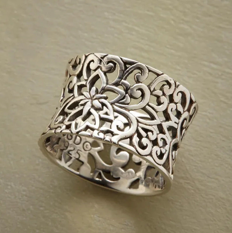 Vintage Hand Carved Rings Elegant Women'S Fashion Accessories Anniversary Gift B
