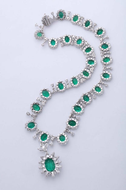 emerald and diamond necklace. 39.09 carats of fine green emerald lariette