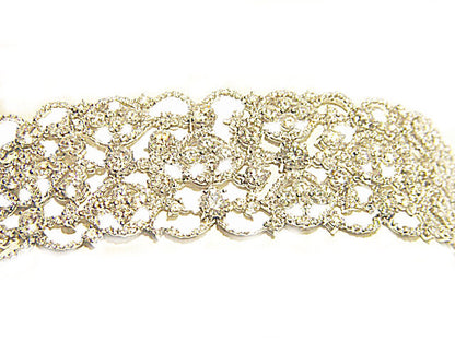 DIAMOND ROUND BRILLIANT SHAPE SET ALL THE WAY STRAIGHT DIAMONDS SET IN BRACELET