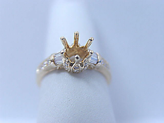 DIAMOND 20 ROUND BRILLIANT 10 BAGUETTE SHAPE GOLD SETTING