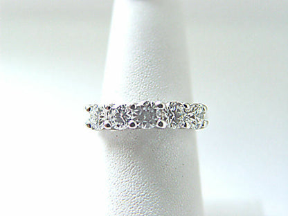 DIAMOND 5 ROUND BR SHAPE U BASKET STYLE DIAMOND BAND COMMON PRONG SET DIAMOND