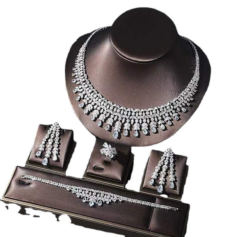 Sparkling Diamond Zircon Necklace Fashion Four-Piece Accessories
