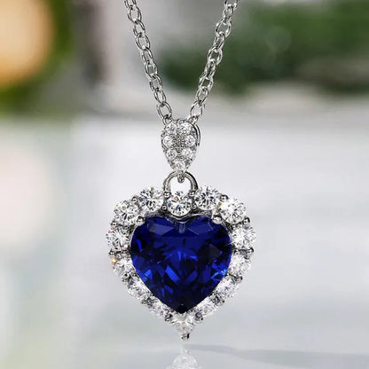 Exquisite Luxurious Ladies Fashion 925 Silver Sapphire Love Heart Pendant Neckla
