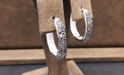 BLACK DIAMOND OUTSIDE AND WHITE DIAMOND INSIDE HOOP EARRING