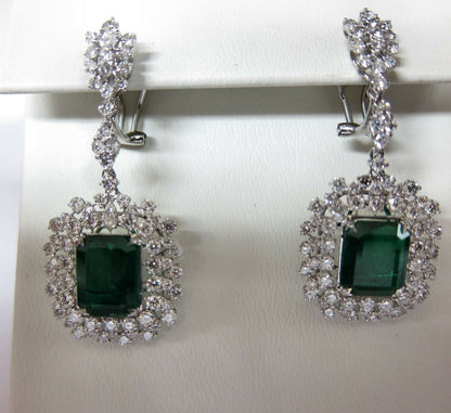 EMERALD GREEN TWO SET ROUND BRILLIANT DIAMOND EARRING
