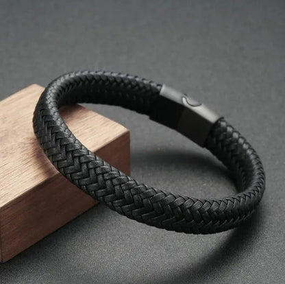 Fashion Male Jewelry Braided Leather Bracelet Handmade Bracelet Black Stainless