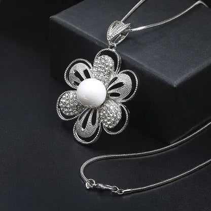 Fashion All-Match Dress Diamond Large Flower Highlight Pearl Sweater Chain Long
