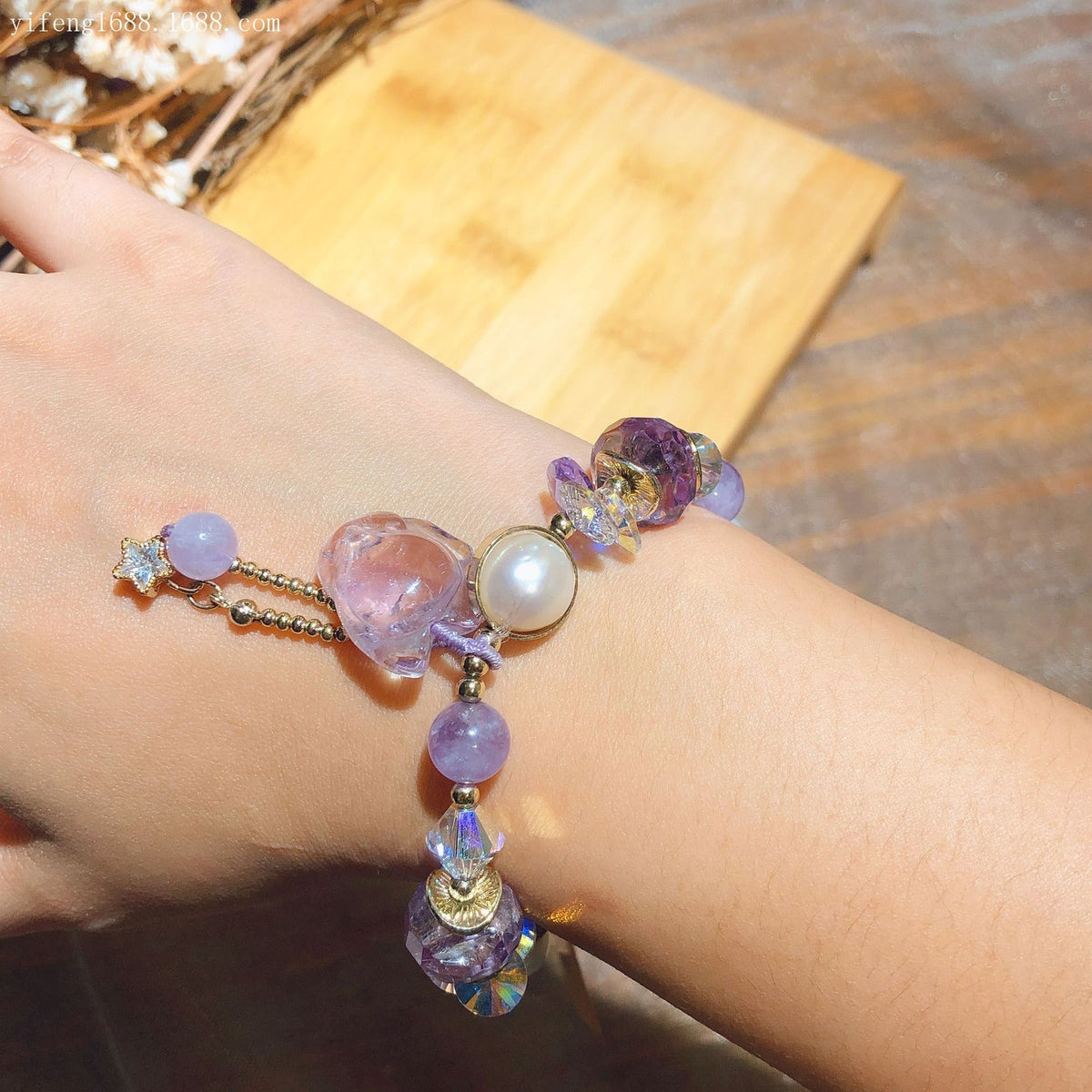Amethyst Fox Pendant Baroque Pearl Bracelet