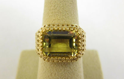 GREEN EMERALD SHAPE MOONLIGHT RING SAKS FIFTH AVENUE DESIGNER BY SAKS 5TH AVENUE