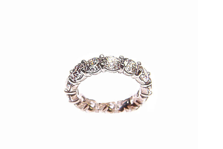 DIAMOND 14 STONE ROUND BRILLIANT ETERNITY BAND HAND MADE MOUNTING DIAMOND BAND