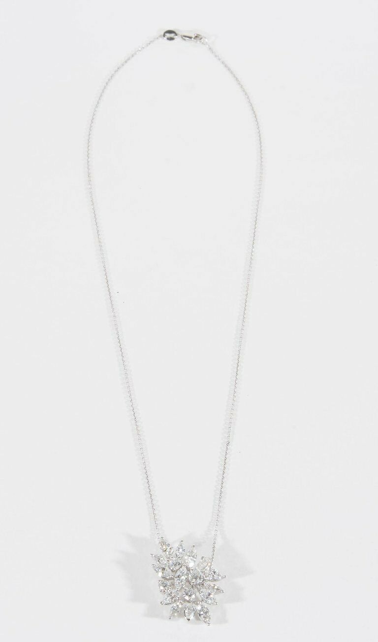 Diamond Cluster Pendant 2.55 carats F VS marquise, pear and round brilliant 18 k