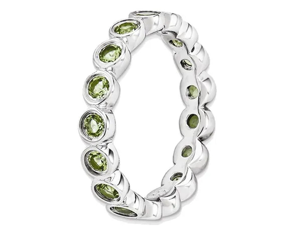 Green Peridot Ring 1.35 Carat (Ctw) in Sterling Silver