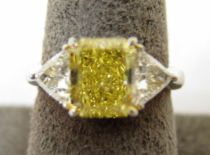 GIA CERTIFIED FANCY INTENSE YELLOW SI1 DIAMOND RADIANT SHAPE TRILLION ENGAGEMENT
