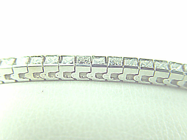 DIAMOND PRINCESS SHAPE CHANNEL SET TENNIS BRACELET 58 SHAPE DIAMOND BRACELET