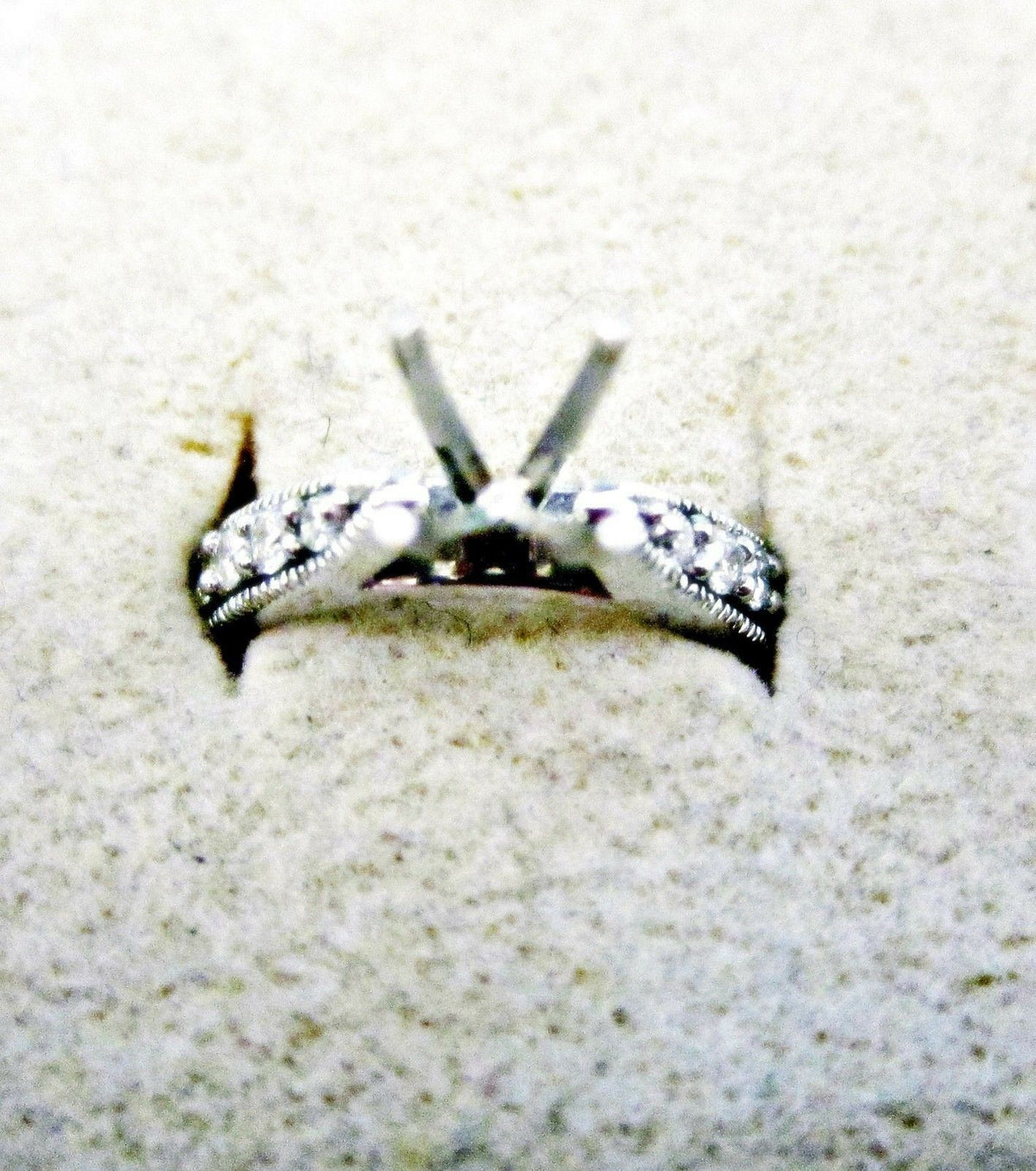 DIAMOND ROUND BR SHAPE SETTING 1/2 WAY SET MILLGRAINING