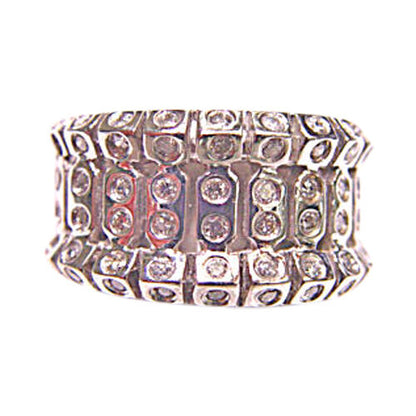 DIAMONDS ARE BEZEL SET ONLY ON TOP BAND
