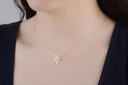 Elegant Daisy Flower Pendant 925 Sterling Silver Chain Necklace for Women Girl