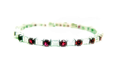 18 ROUND SHAPE RUBIES 11.10 CT AND 36 BAGUETTE SHAPE DIAMOND 3.42 CT 18 K WHITE