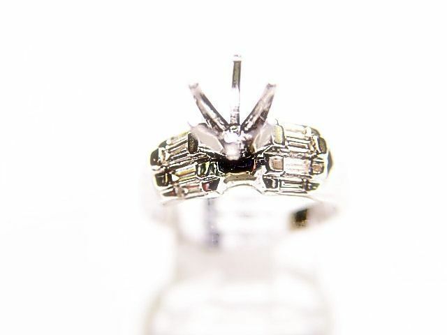 DIAMOND 10 BAGUETTE SHAPE STEP SET 6 PRONG SET FOR A 7MM DIAMOND