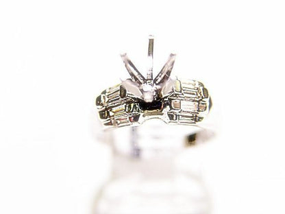 DIAMOND 10 BAGUETTE SHAPE STEP SET 6 PRONG SET FOR A 7MM DIAMOND
