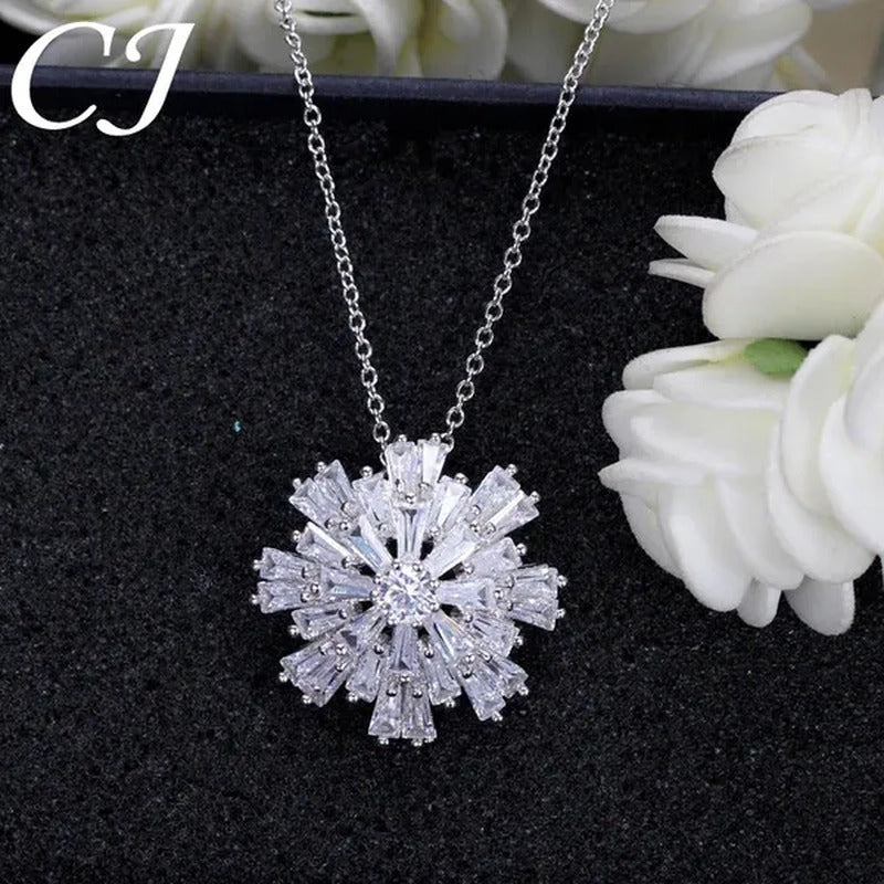 CANDICE Elegant Big Snowflake Pendant Necklace Inlay Luxury Quality Multi Cut CZ