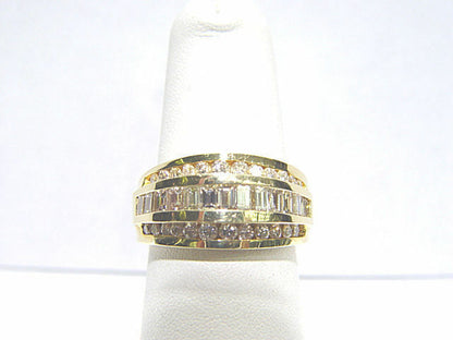 DIAMOND BAGUETTE SHAPE CHANNEL SET ROUND BRILLIANT SHAPE