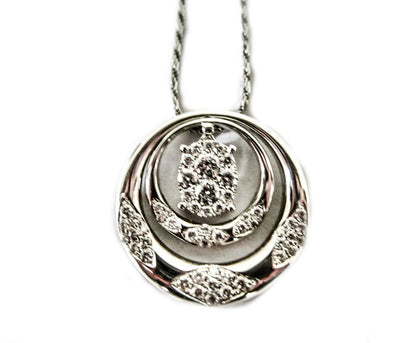 DIAMOND PENDANT ROUND BRILLIANT SHAPE SET IN HAND MADE