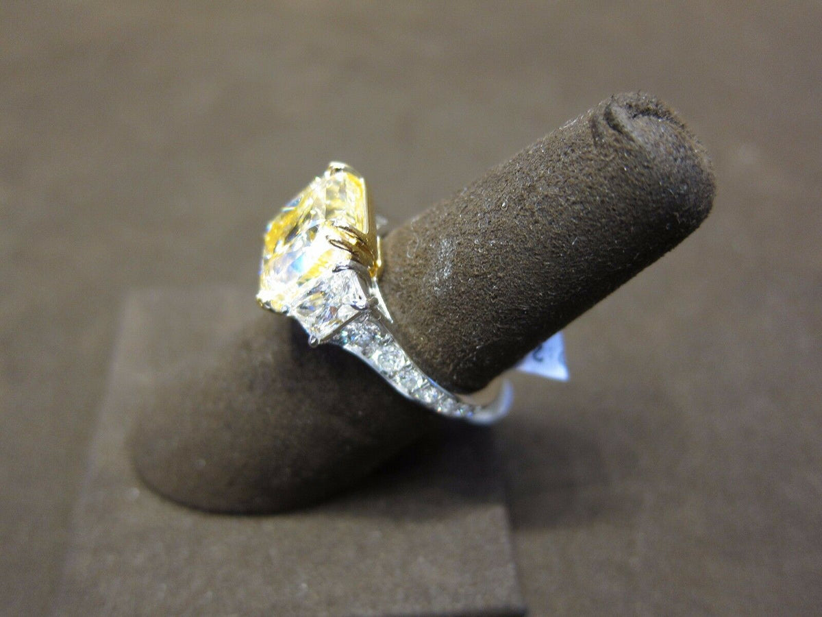 GIA FANCY YELLOW SI1 CUSHION DIAMOND RING SET TRAPEZOID ENGAMENT RING