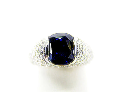 NATURAL SAPPHIRE 9.92X9.22X6.22MM OVAL SHAPE SET DIAMOND