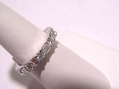 10 ROUND BRILLIANT 10 EMERALD CUT DIAMOND SET ALL THE WAY AROUND
