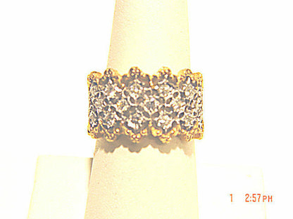 DIAMOND ROUND BRILLIANT SHAPE TWO TONE BAND ETERNITY