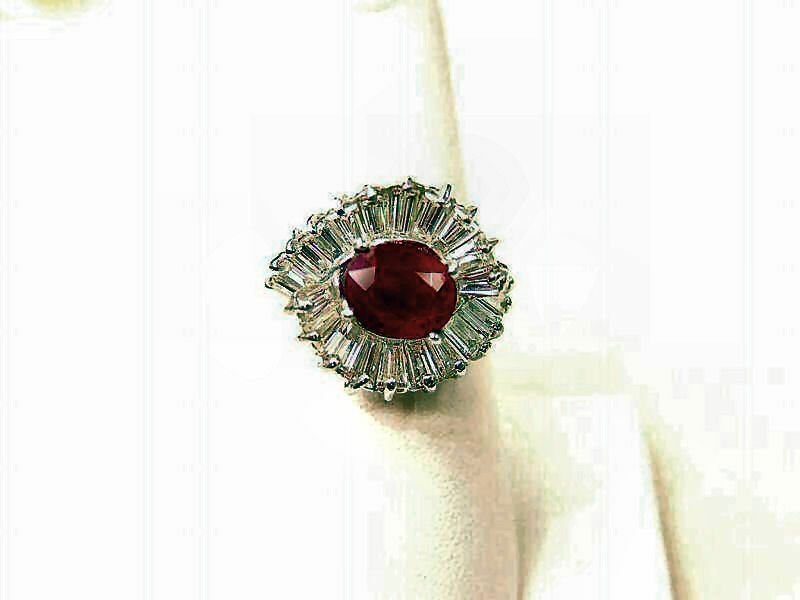 ONE OVAL RUBY 3.50 CT SIDE'S 22 BAGUETTE CUT TOP ONLY DIAMOND'S 3.11 CT PLATINUM