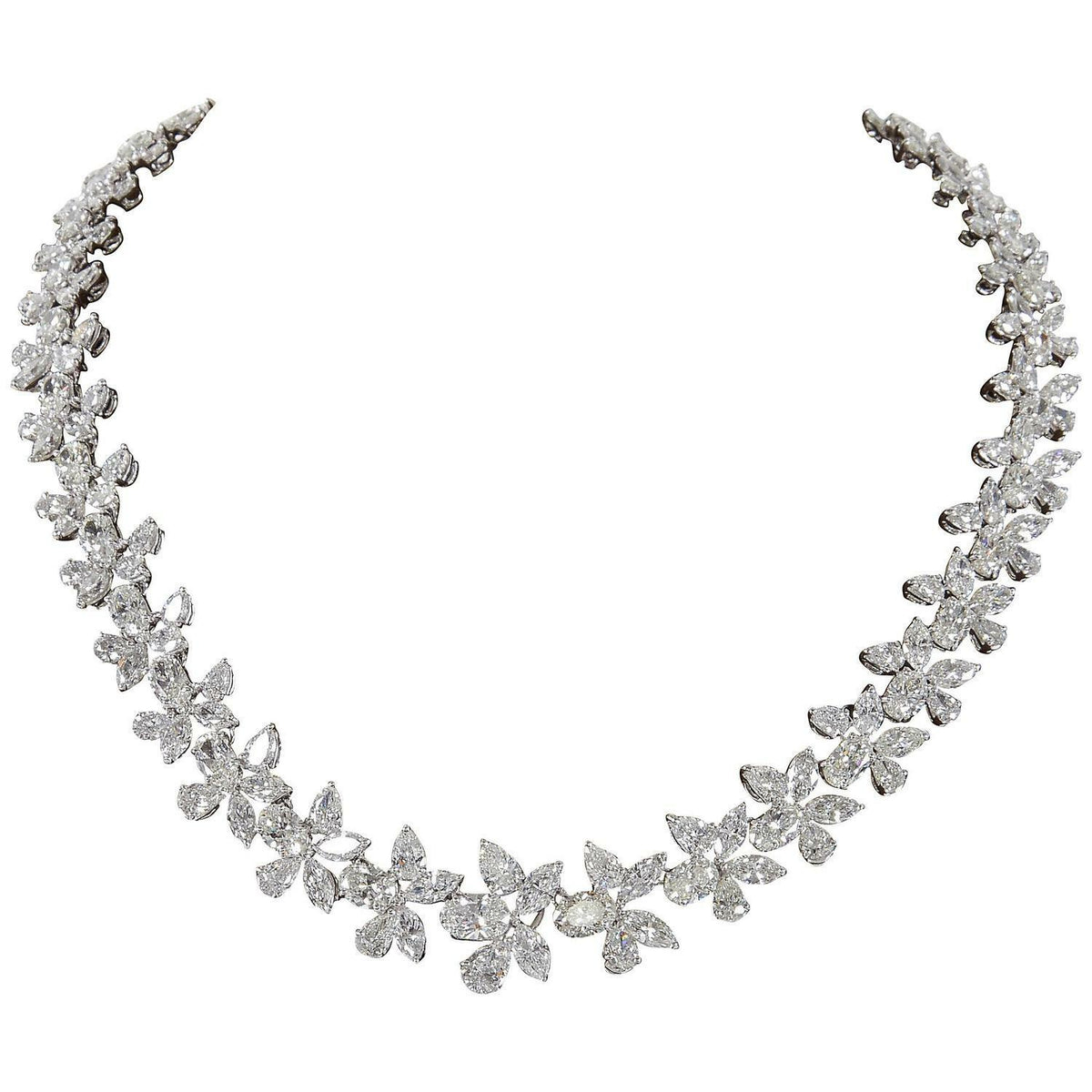 Diamond Platinum Wreath Necklace 56.77 carats of G color VS clarity diamond