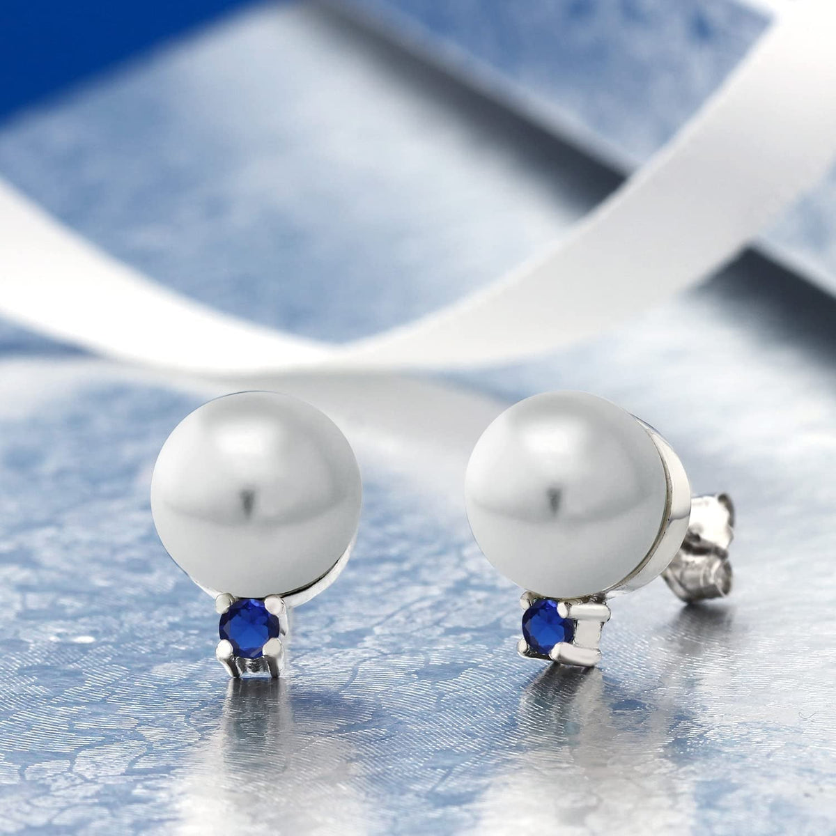 925 Sterling Silver 9MM Cultured Freshwater Pearl and round Blue Created Sapphir