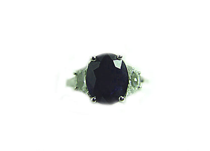 SAPPHIRE OVAL SHAPE 11.80X 8.99X 5.22MM DIAMOND RING