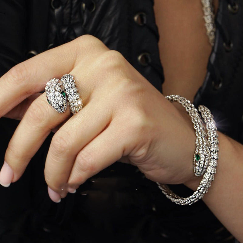 Snake Full of Diamond Knuckles Emerald Ring
