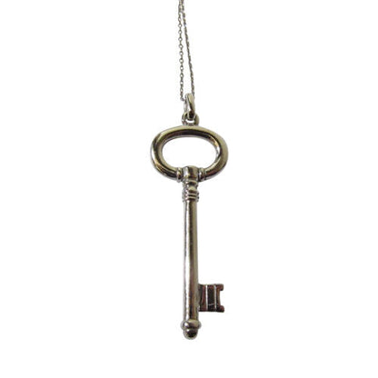 KEY PENDANT WHITE GOLD INCLUDED CHAIN