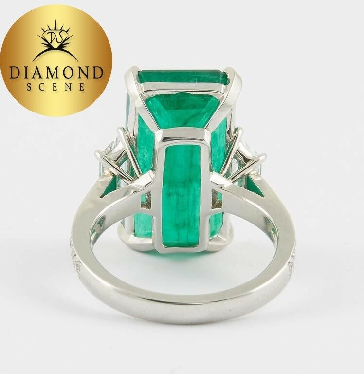 Unique Elongated 10 Carat Green Emerald Ring