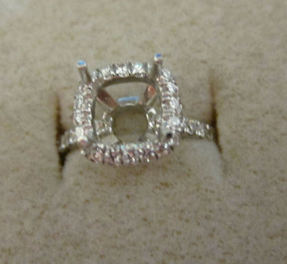 DIAMOND HALO SETTING 3/4 WAY SET DIAMOND FOR 6.50 MM STONE