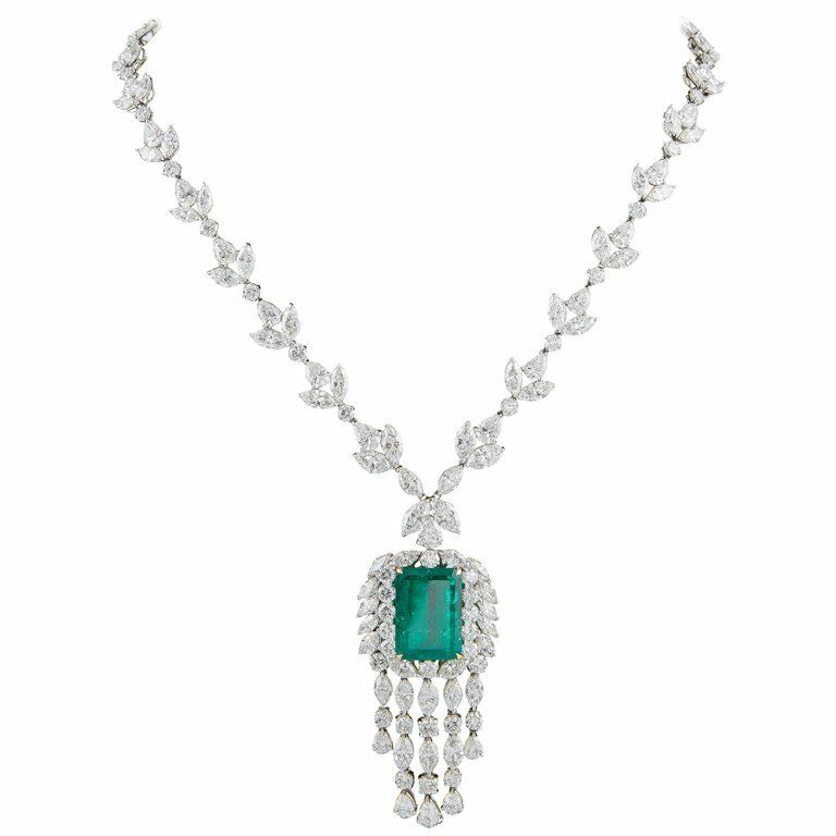 GIA CERTIFIED 100% NATURAL EMERALD 20.14X14.55X9.82MM MULTI DIAMOND NECKLACE