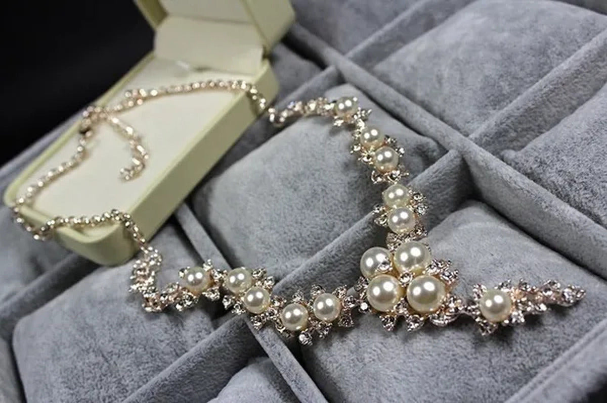 Fashion Clavicular Brilliant Diamond Crystal Necklace Charms Pendant Necklaces H