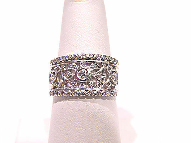 $$$2,000 RETAIL DIAMOND ANNIVERSARY ANTIQUE STYLE .46 CT G VS1/2 18 K WHITE GOLD