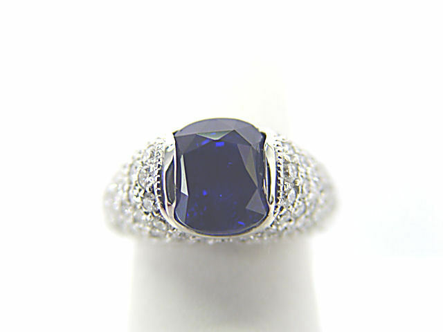 NATURAL SAPPHIRE 9.92X9.22X6.22MM OVAL SHAPE SET DIAMOND