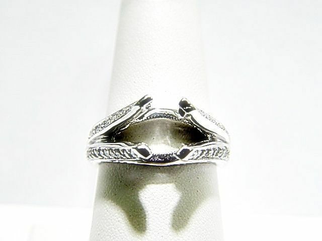 DIAMOND ROUND BRILLIANT SHAPE 2 ROW SET SETTING 4 PRONG
