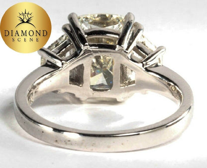 GIA Certified 4.01 Carat Cushion Cut Diamond Engagement Ring set in Platinum