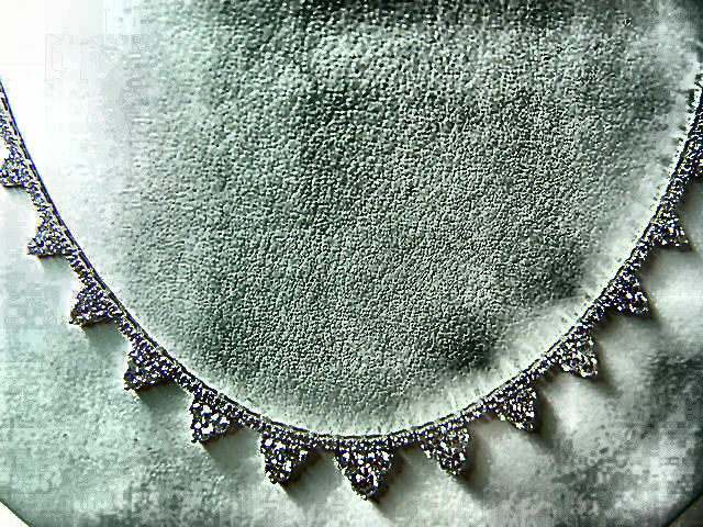 DIAMOND ROUND BR SHAPE 169 STONE DROP STYLE NECKLACE