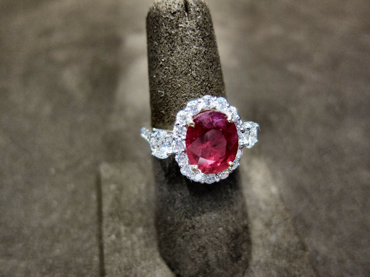 RUBY OVAL SHAPE 11.18MMLX8.81MMWX6.57MMDEPTH DIAMOND