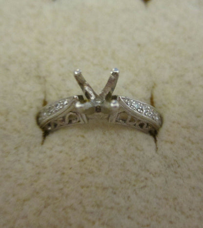 DIAMOND ANTIQUE STYLE SIDE SET TO BACK FOR 3.00 MM STONE