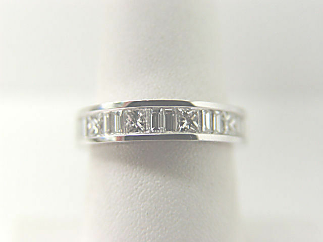 .97 CT DIAMOND 10 BAGUETTE SHAPE 4 PRINCESS SHAPE CHANNEL SET DIAMOND BAND