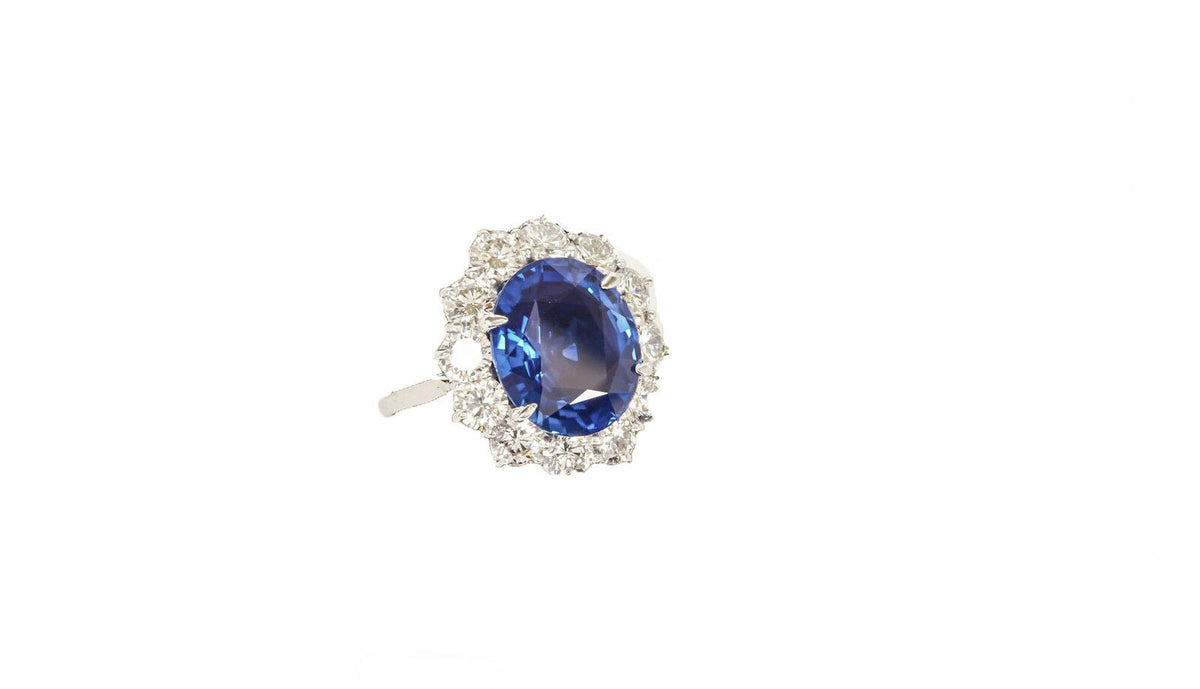 GIA CERTIFIED OVAL SHAPE SAPPHIRE 6.02 CT DIAMOND 2.88 CT ROUND BRILLIANT SHAPE